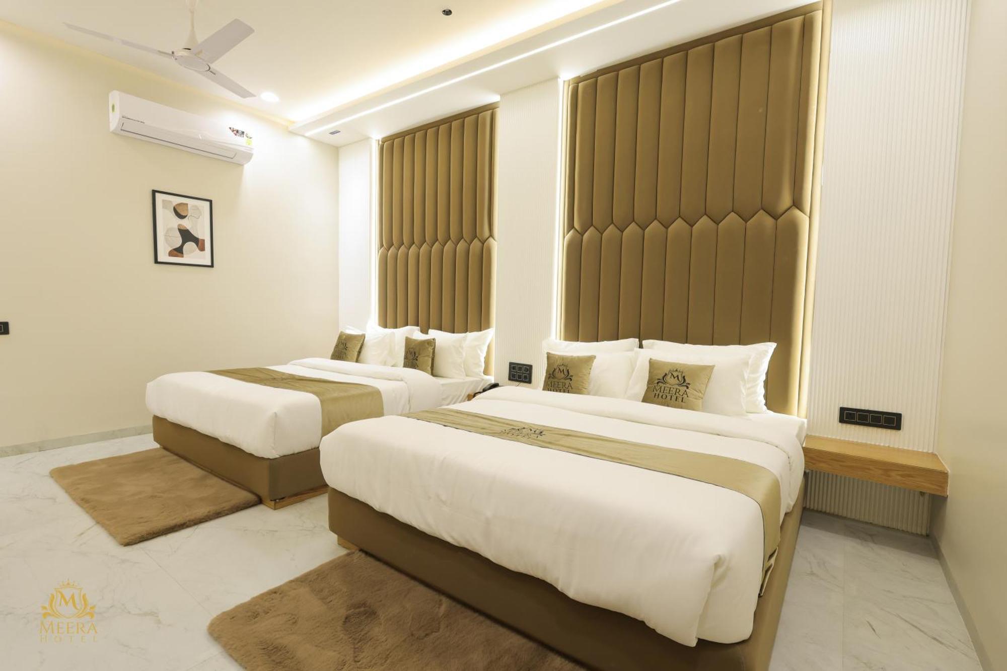 The Meera Hotel Ujjain Exterior foto